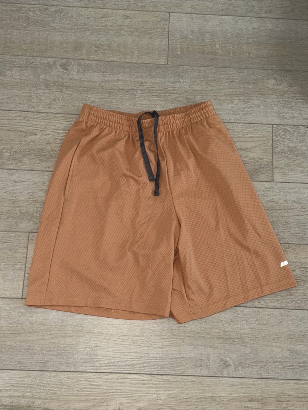 Amazon Essentials men's size small shorts